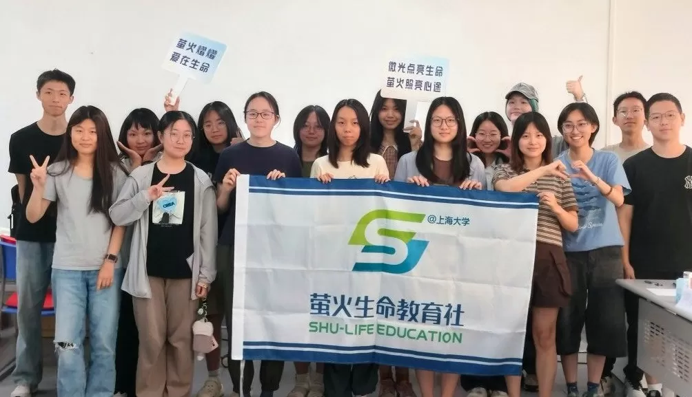 青春有Young｜在安宁疗护病房，我们握住奶奶温暖的手-第3张图片-