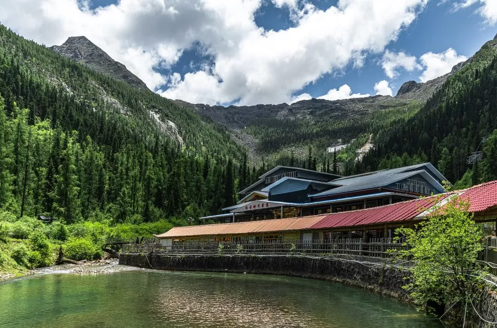 旁白｜直面达古冰川消失，是遗憾也是机遇-第2张图片-