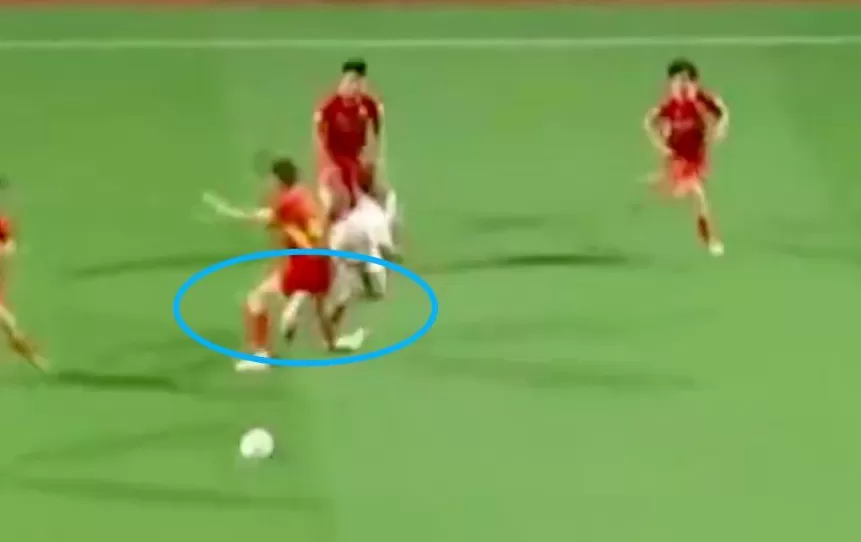 反转？广西骨折球员是防守犯规时受伤：重庆队无过错但裁判有问题-第1张图片-