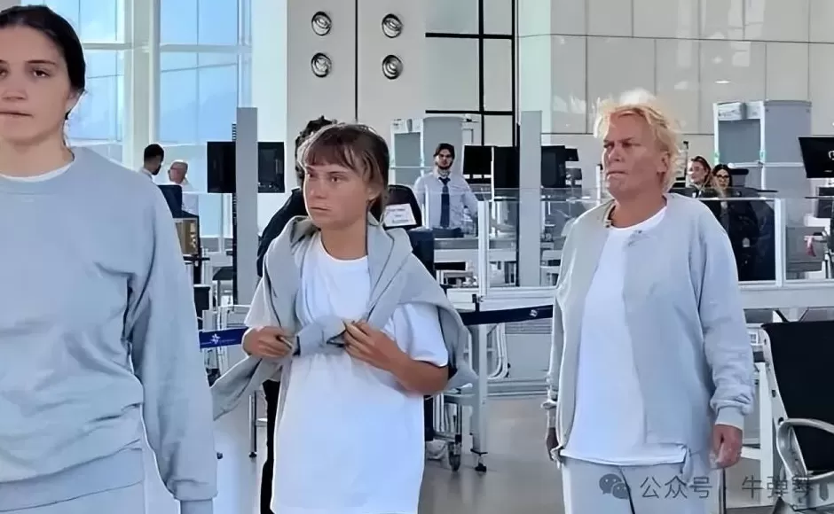 现在的她，让世界刮目相看-第4张图片-