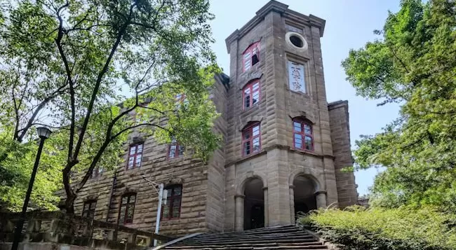 校馆弦歌丨重庆大学“楼与堂”：一场跨越时空的青春回响-第3张图片-