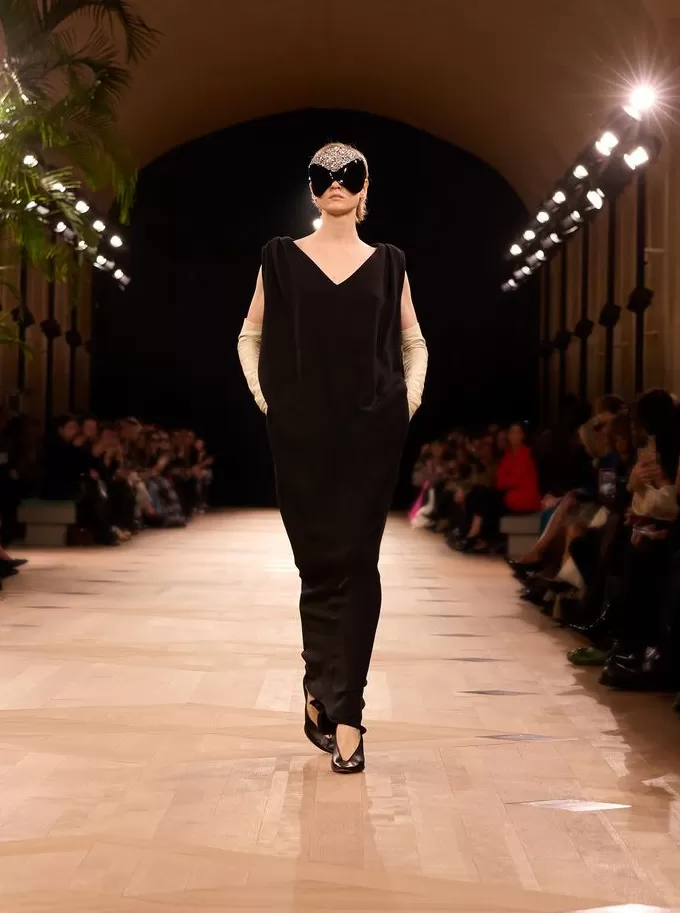 巴黎世家的新反叛-第8张图片-