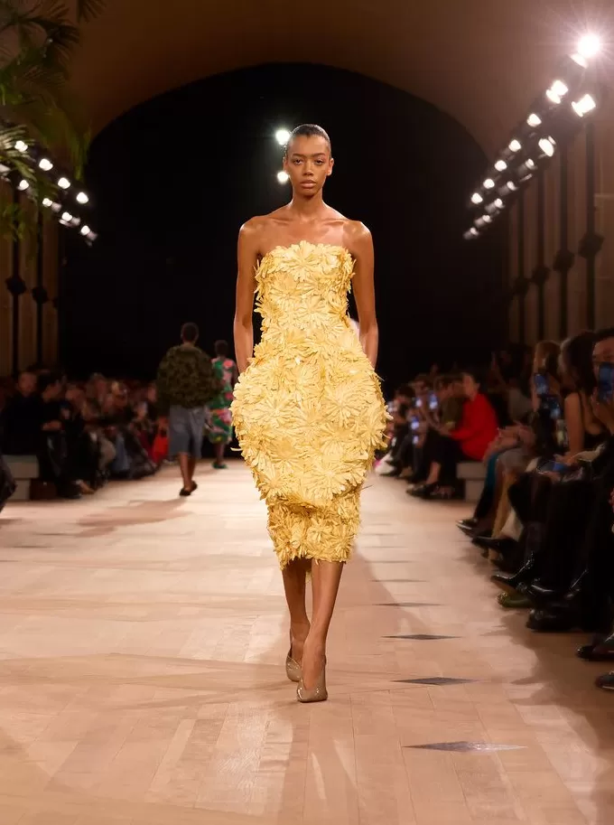 巴黎世家的新反叛-第16张图片-