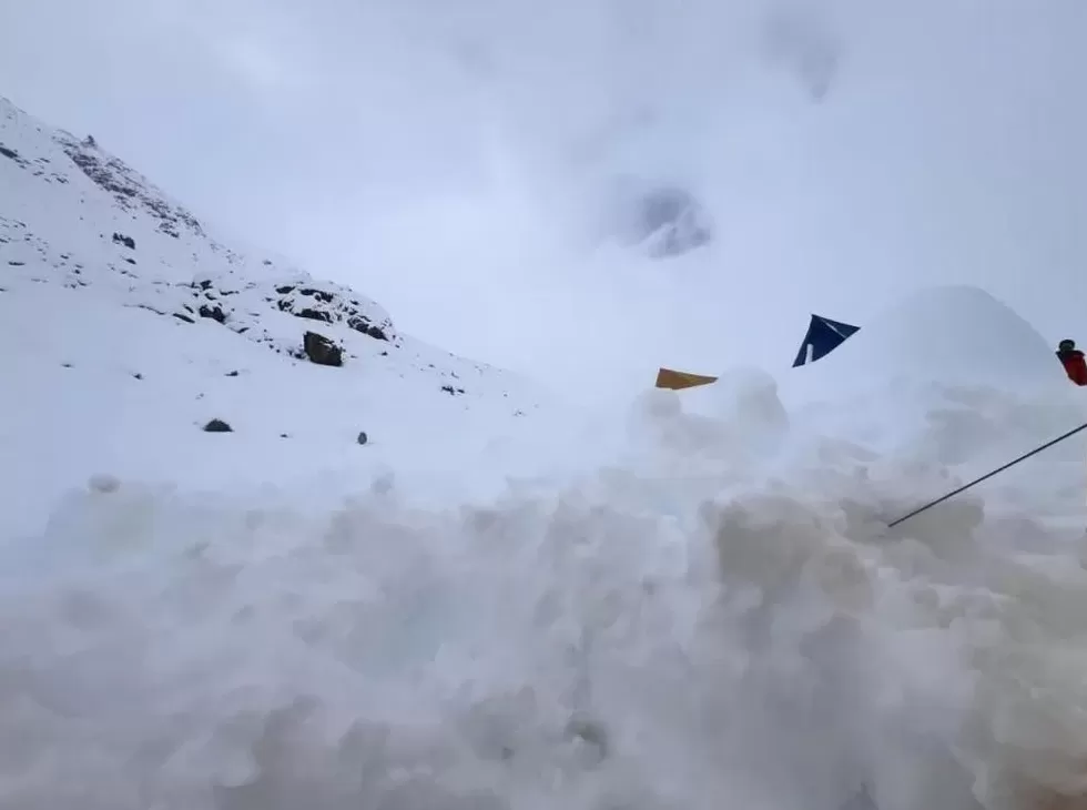 对话珠峰暴雪亲历者：嘎玛沟300多游客如何脱困？-第6张图片-