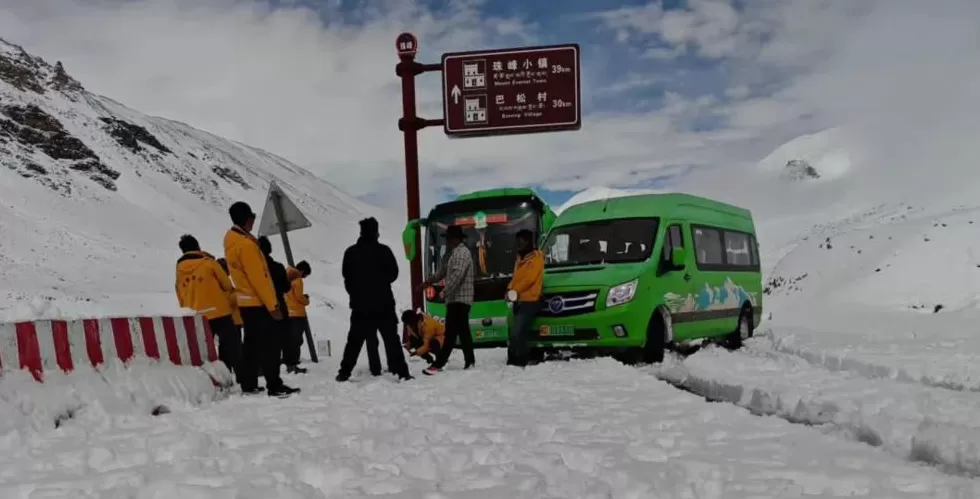 对话珠峰暴雪亲历者：嘎玛沟300多游客如何脱困？-第4张图片-