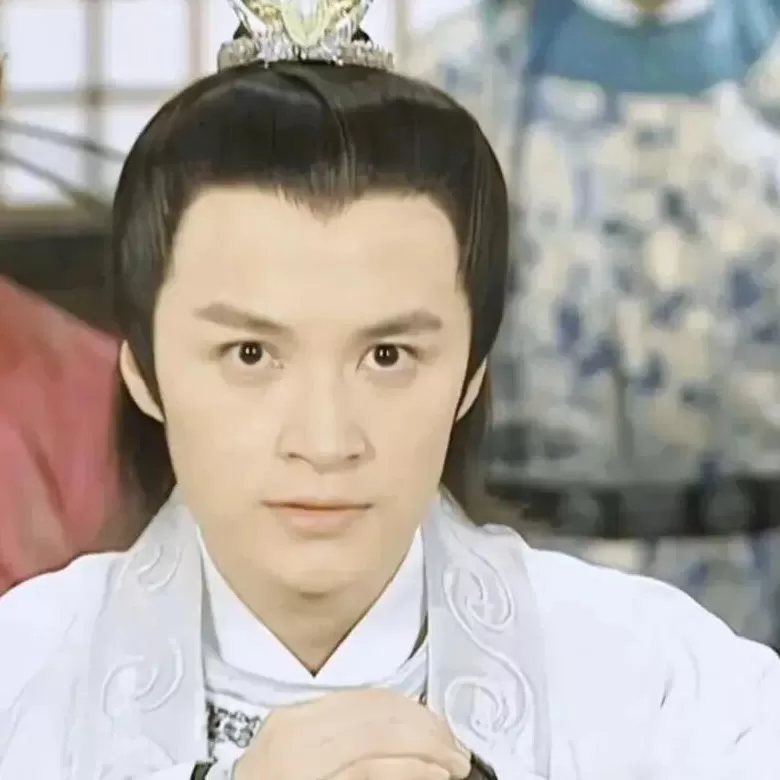 缺钱的明星，挤满景区-第8张图片-