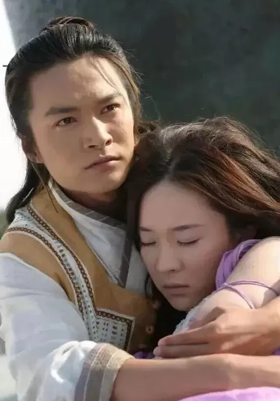 缺钱的明星，挤满景区-第9张图片-