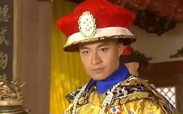 缺钱的明星，挤满景区-第14张图片-