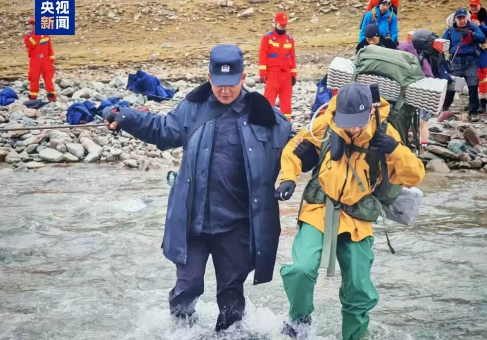 青海通报：祁连山冷龙岭被困徒步者搜救结束251人被转移-第2张图片-