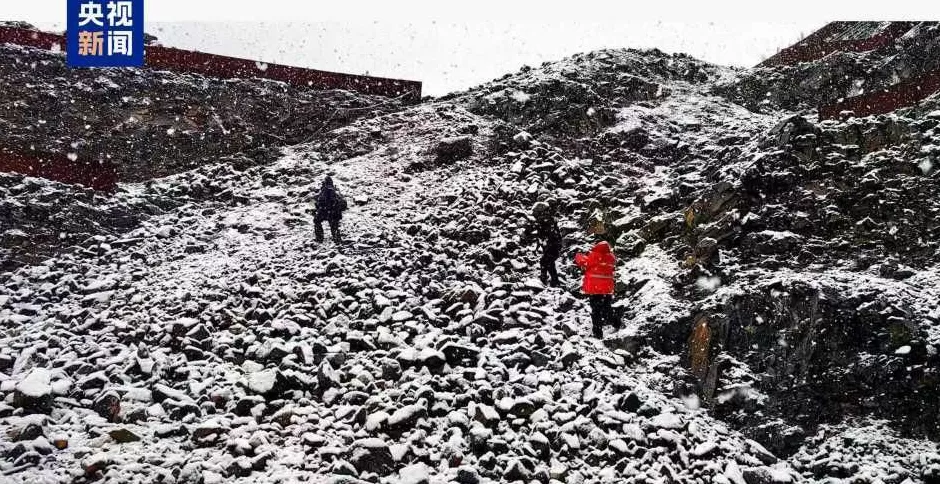 青海通报：祁连山冷龙岭被困徒步者搜救结束251人被转移-第1张图片-