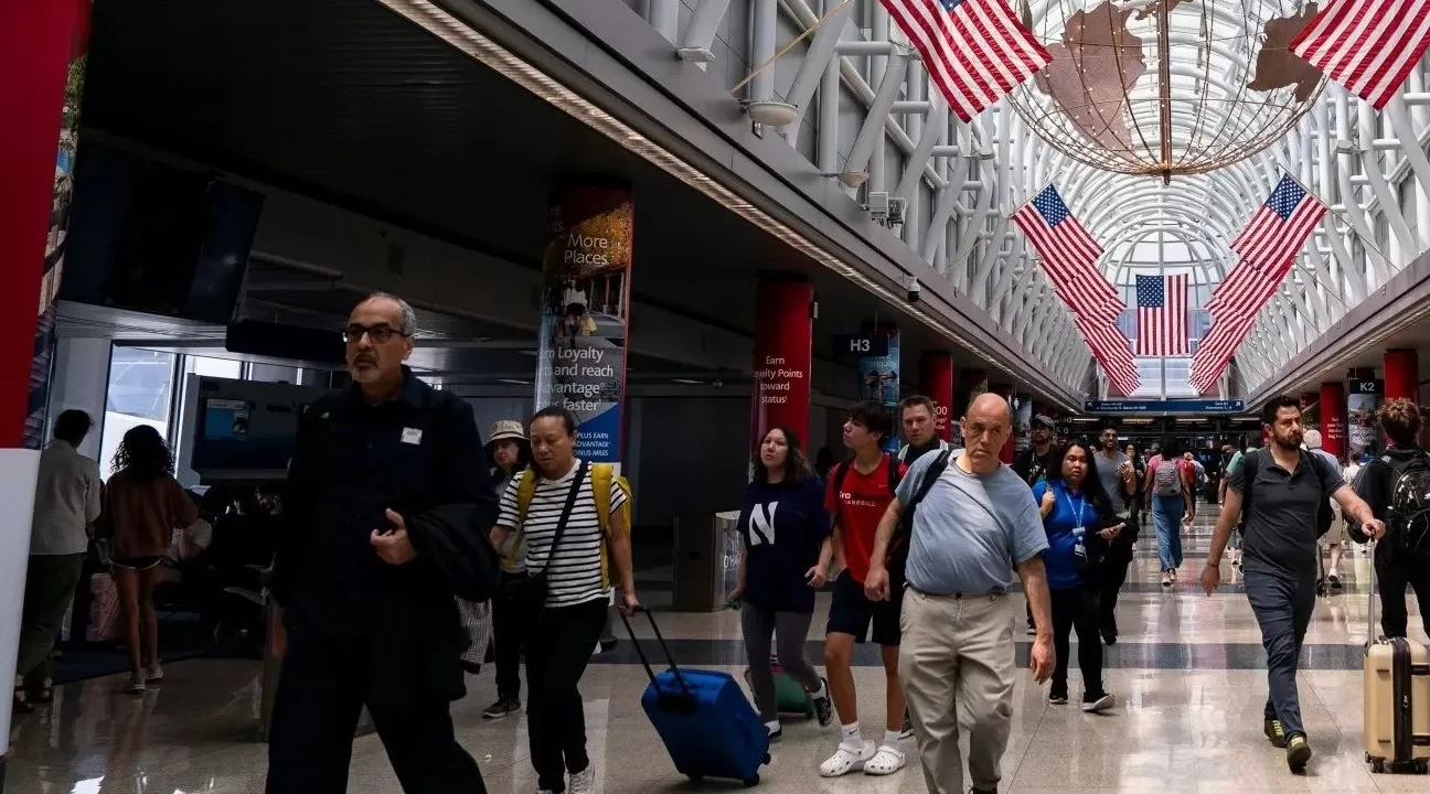 政府停摆致人手紧张，美国多个城市航班大面积延误-第1张图片-