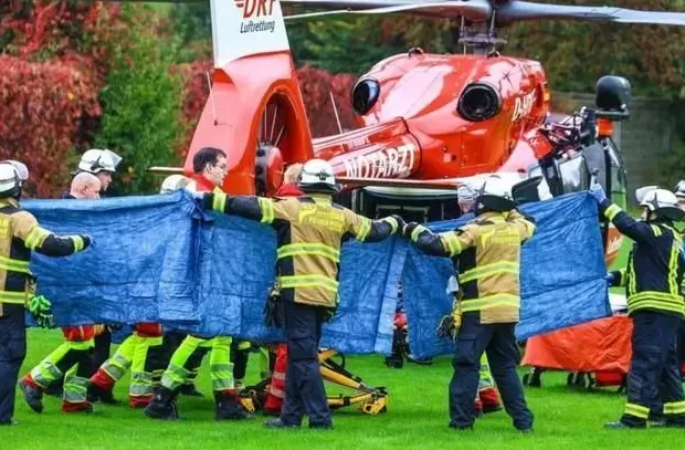 德国当选女市长在家中连遭13刀，伤势严重，15岁养子被戴上手铐-第3张图片-