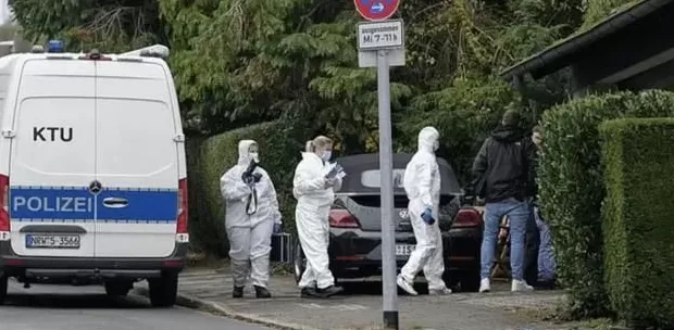 德国当选女市长在家中连遭13刀，伤势严重，15岁养子被戴上手铐-第5张图片-