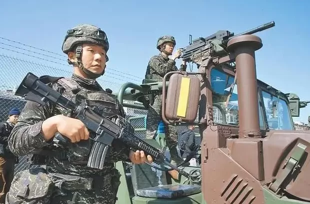 美准官员扬言台湾地区军费应占GDP10％，蓝营批：进入战争状态？-第1张图片-