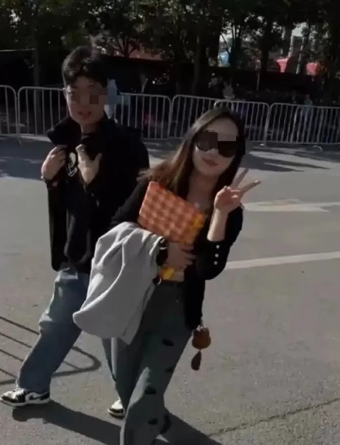 马来西亚两中国游客失联超3天，定位成谜：手机在深海，耳机分落两地-第1张图片-