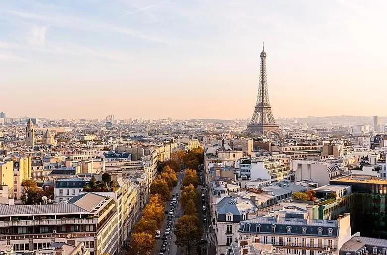 法国国民议会议事委员会对总统马克龙罢免动议不予受理-第1张图片-