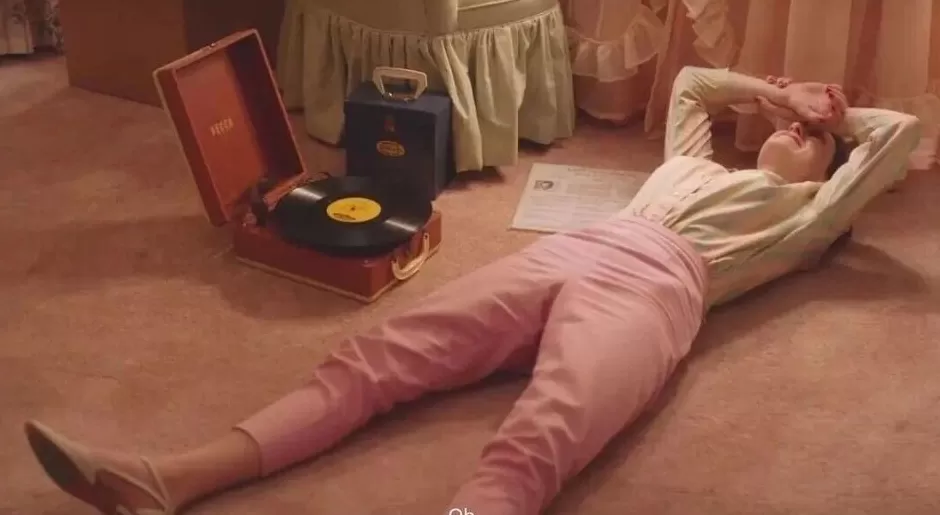 酒店里，挤满了开房独处的已婚女性-第6张图片-