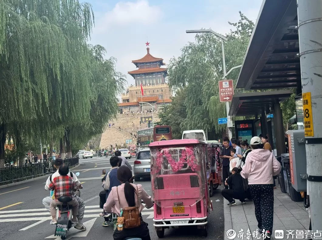 三问花车乱象①丨漫天要价、乱闯红灯，济南花车为何频频宰客？-第4张图片-