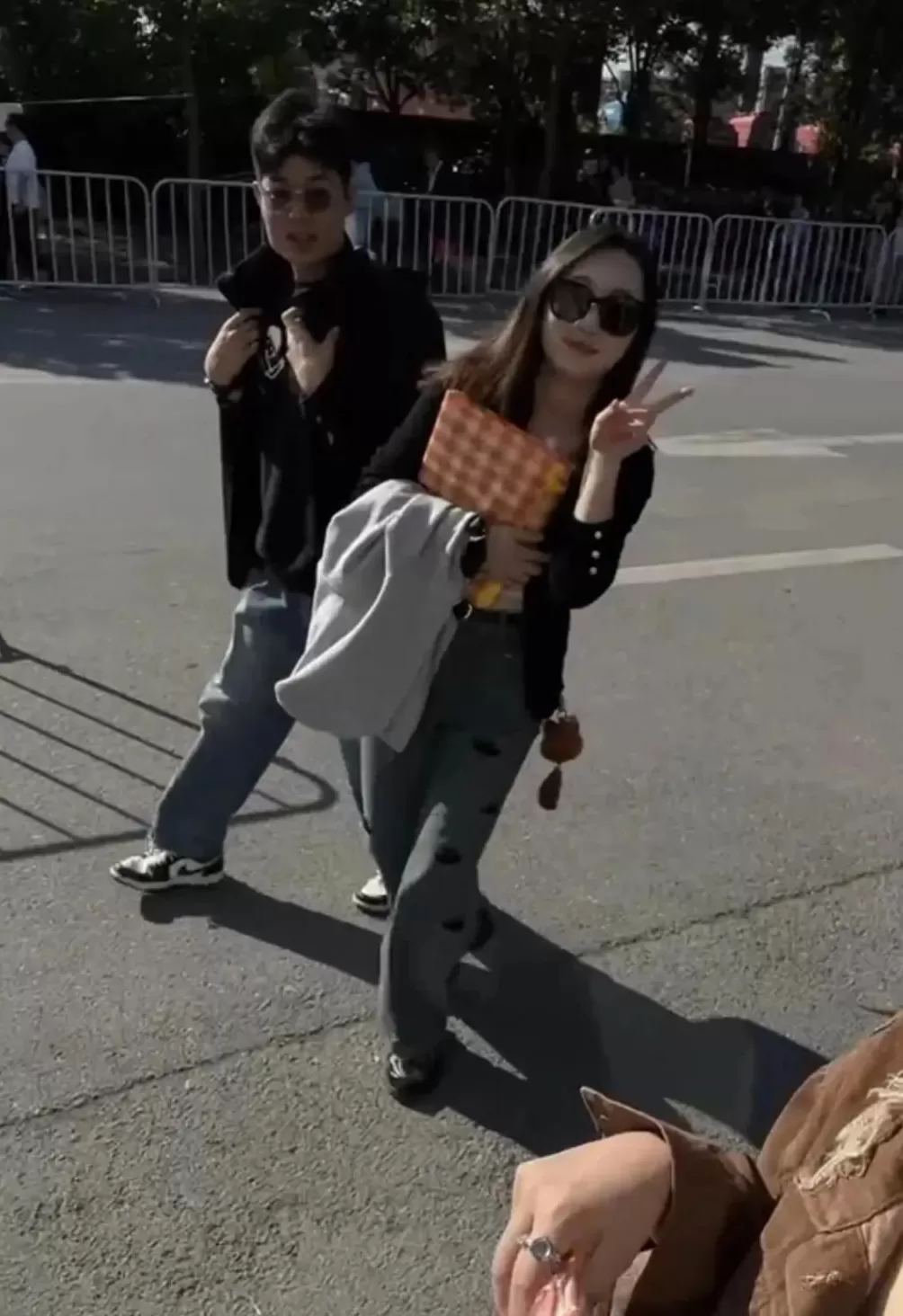 两名中国游客马来西亚失联，当地领事馆通报最新情况-第2张图片-