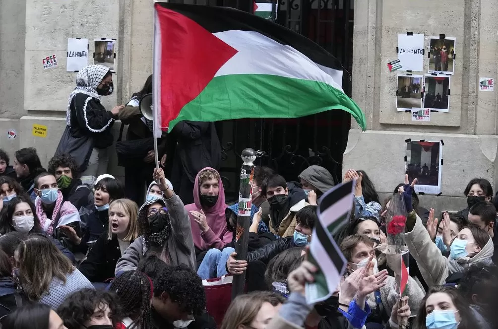 马克龙承认巴勒斯坦国背后，席卷法国艺术文化场域的数场风暴-第4张图片-