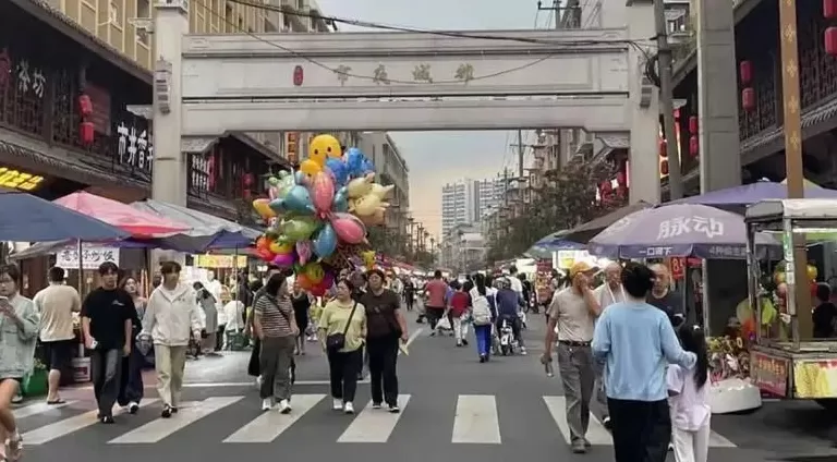 100家餐厅实拍，揭开国庆餐饮的“修罗场”-第1张图片-