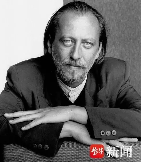 诺贝尔文学奖揭晓！获得者拉斯洛·卡撒兹纳霍凯是个中国迷-第1张图片-