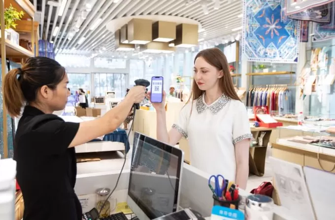 国内游总消费超8000亿！十一支付数据透视：重庆最敢“花钱”，跨境支付活跃-第2张图片-