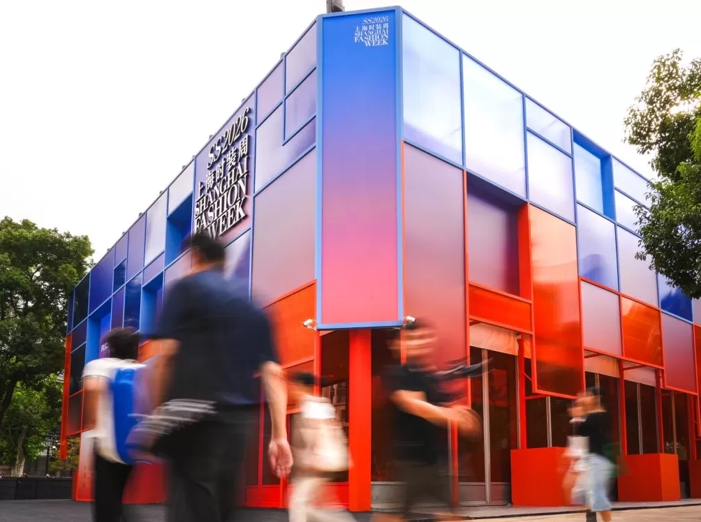 从历史地标到新兴空间，上海时装周开启“全城秀场”模式-第1张图片-