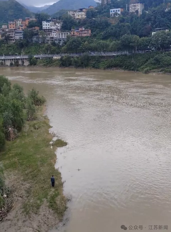 陕西旬阳婚礼当天跳河男子遗体已找到-第2张图片-