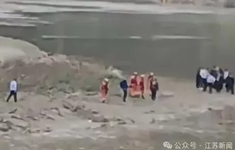 陕西旬阳婚礼当天跳河男子遗体已找到-第4张图片-