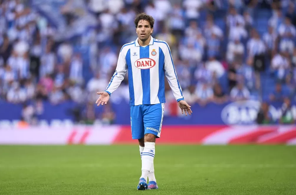 体坛联播｜詹姆斯生涯首次缺席揭幕战，科尔卸任美国男篮主帅-第6张图片-