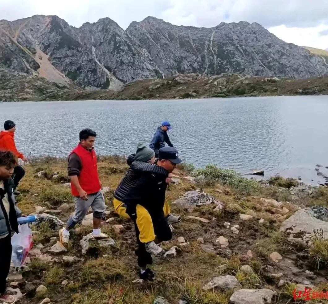 甘孜党岭女游客高反获救仍在ICU，首拨救助驴友还原救援过程-第4张图片-