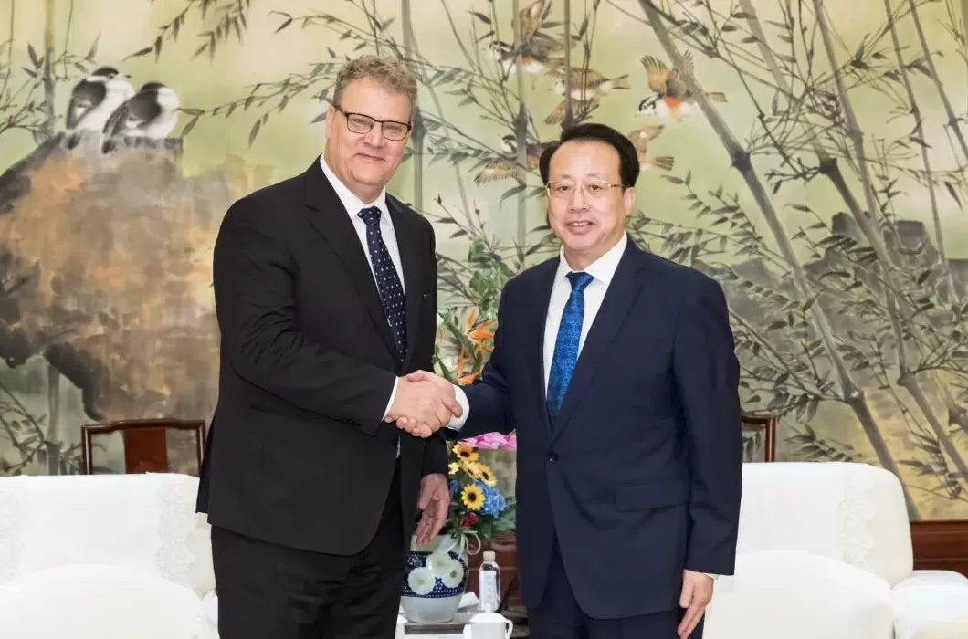 为上海发展贡献宝贵力量！龚正会见来沪参加上海市市长国际企业家咨询会议的企业家代表-第1张图片-
