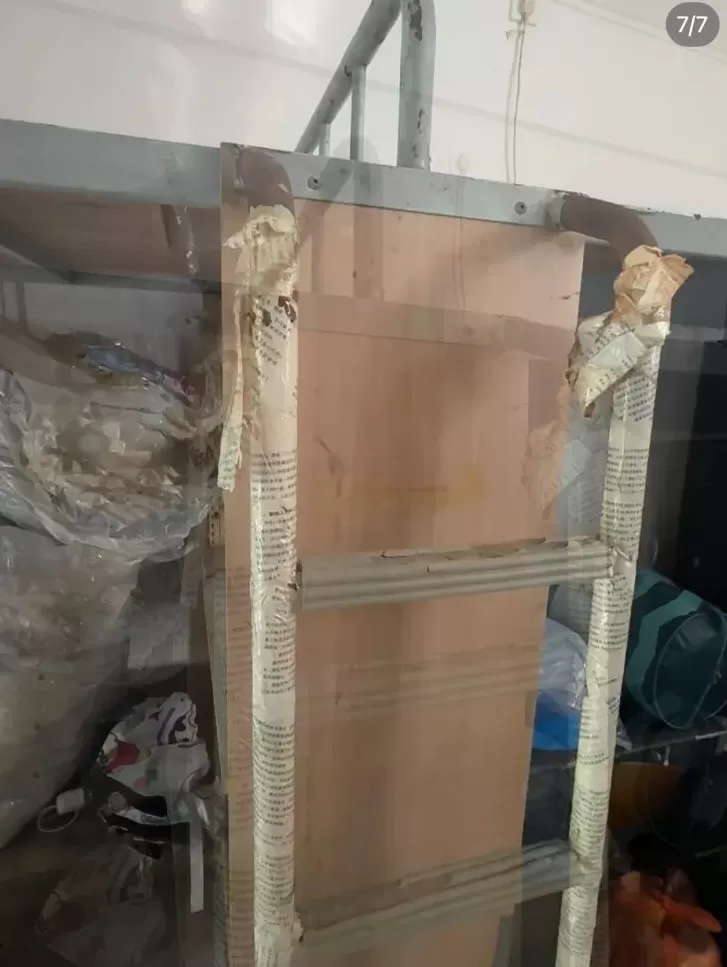 硬件老旧、杂物堆积，广东海洋大学宿舍被曝环境差如废弃仓库-第5张图片-