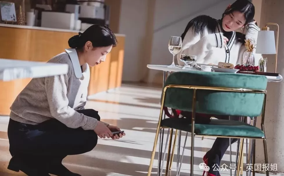 中国“妖姬”卷走470亿成英史上最大诈骗犯？骗走13万老人养老钱，手段太恶！-第12张图片-