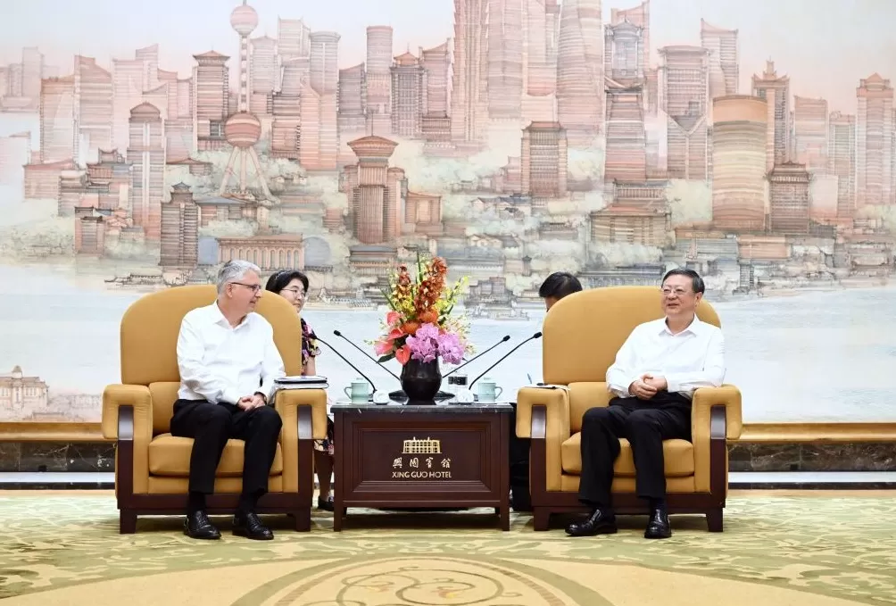 陈吉宁会见来沪参加IBLAC的国际企业家代表-第1张图片-