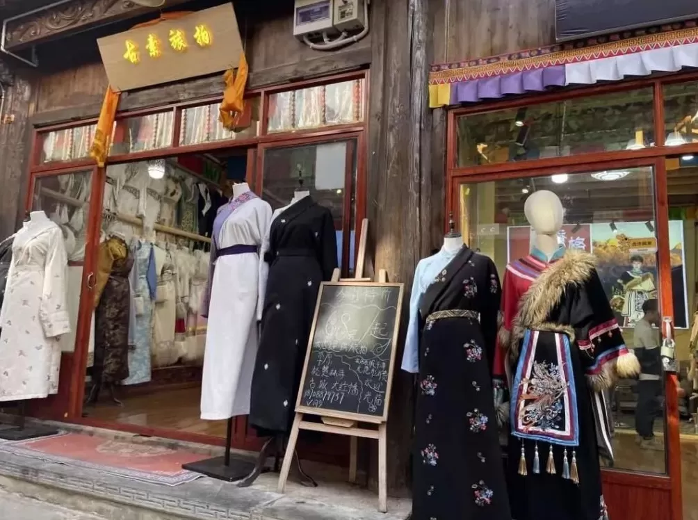 日收入可达万元？揭秘旅拍行业背后乱象-第3张图片-