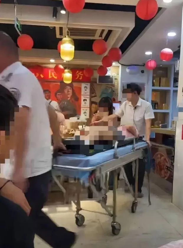 广东女子吃江西小炒辣到送医-第2张图片-