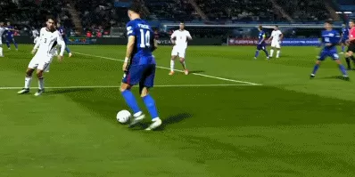 体坛联播｜荷兰4比0大胜芬兰，法罗群岛爆冷击败捷克-第9张图片-