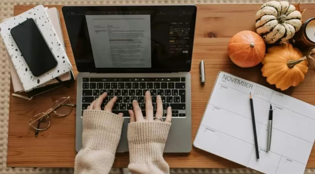 “躺赚”的企查查，是个苦生意？-第1张图片-