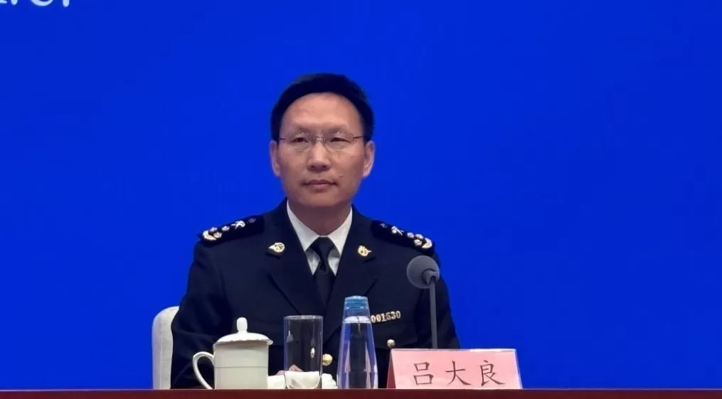 海关总署回应进口弱于出口：部分大宗商品价格下跌对进口增速造成一定影响，进口数量指数增0.6%-第1张图片-