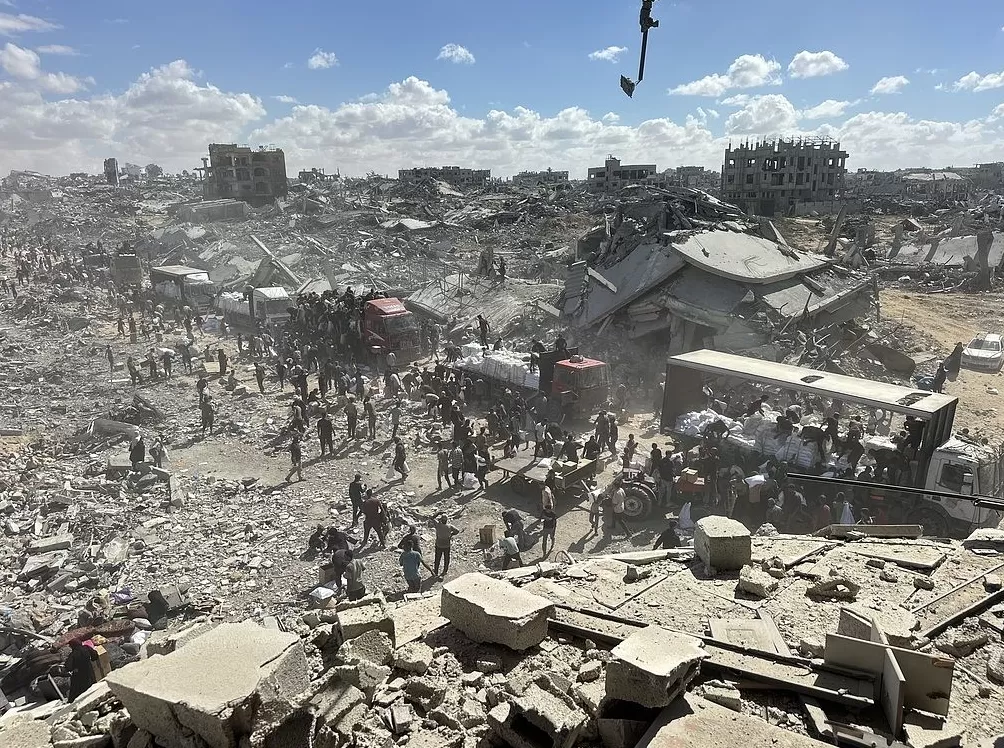 加沙停火·第1现场｜时隔6个月，燃料物资卡车首次进入加沙-第1张图片-