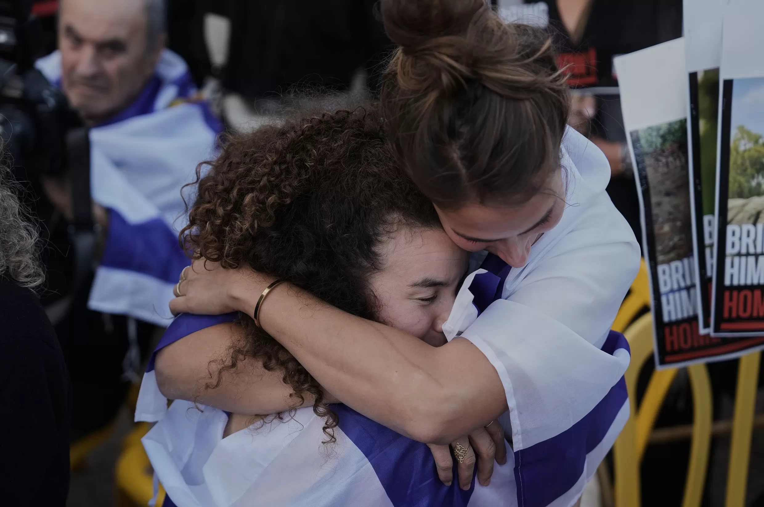 哈马斯开始释放以方人质，特朗普在中东还有更大的计划-第1张图片-