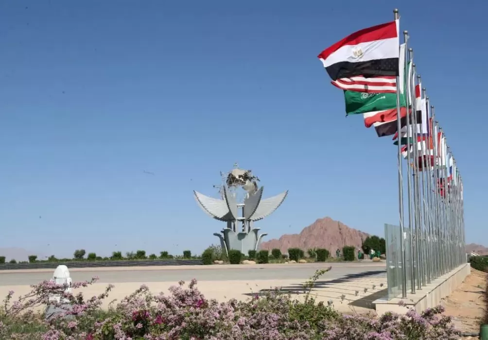 一场为特朗普定制的“和平峰会”-第1张图片-