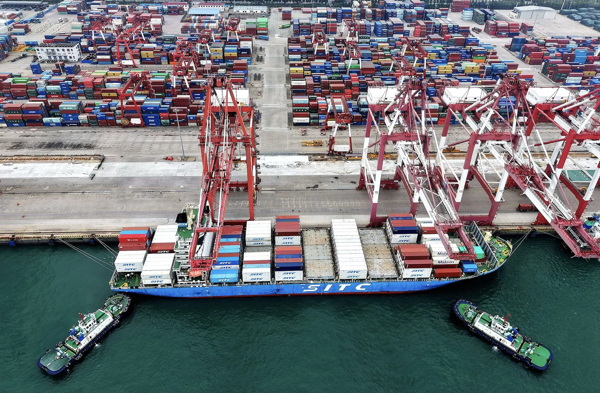 海关总署回应“进口弱于出口”：前三季度国际市场部分大宗商品价格下跌，造成一定影响-第1张图片-