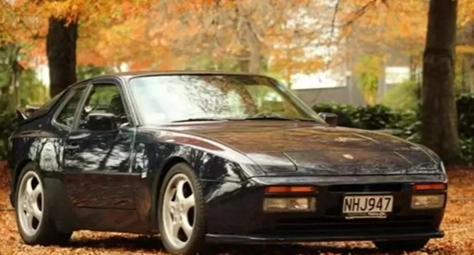 劳斯莱斯、法拉利、兰博基尼……多款老爷车将亮相第八届进博会-第9张图片-