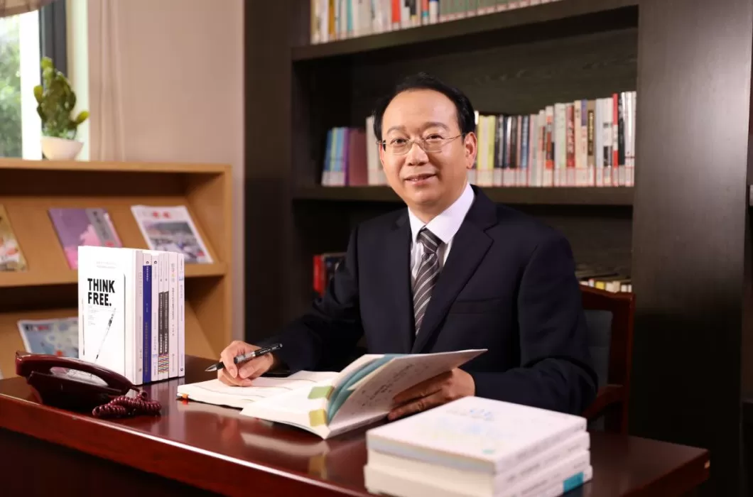 华东师大发起AI“主笔”论文征集引争议，是否意味着人类退场？发起者回应-第2张图片-