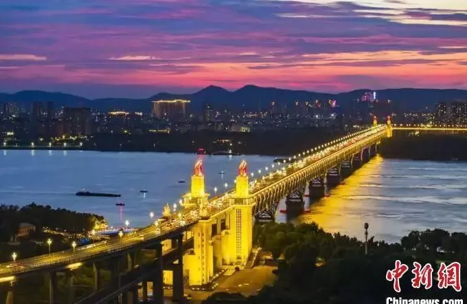 青春华章丨人这一辈子，一定要赴一场江苏的江河湖海之约！-第10张图片-