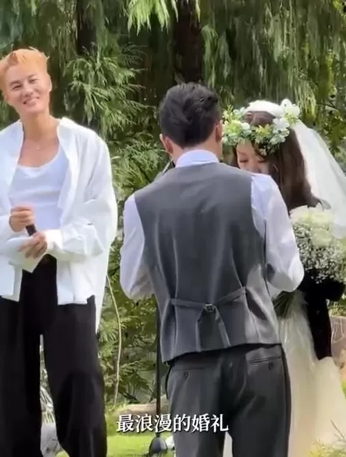 吴克群帮患癌女子办婚礼，当事人称订婚2个月后确诊胃癌晚期，弥补了遗憾-第3张图片-