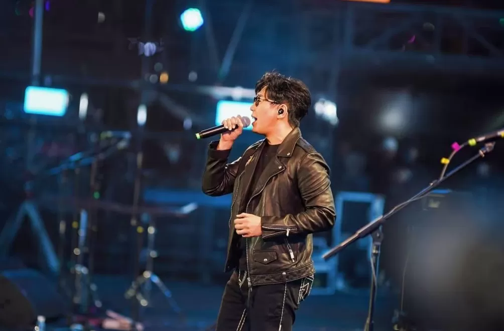 在帕米尔高原星空下，品冠平安唱响沪喀同心新篇章-第1张图片-